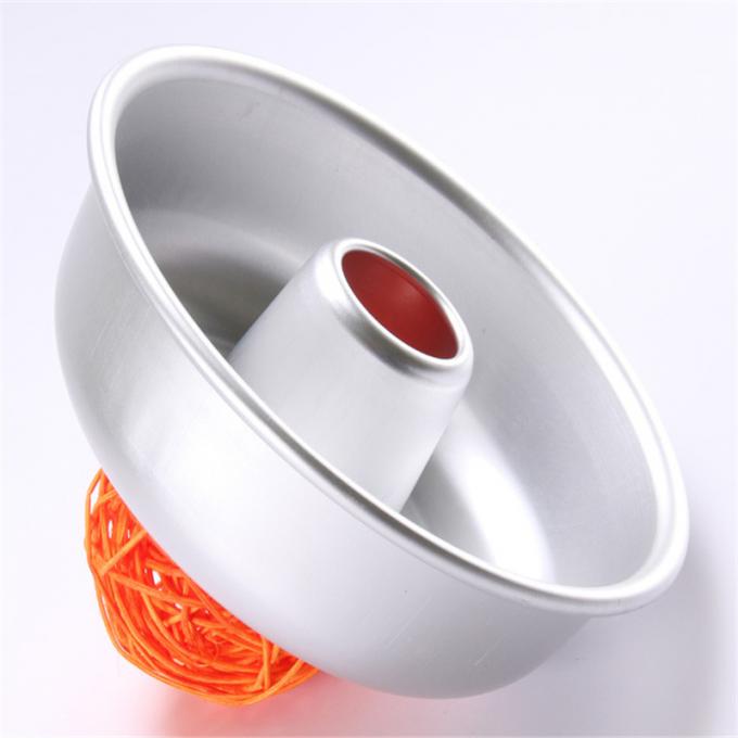Ustensiles de cuisson RK China Foodservice NSF Moule à gâteau en forme de cheminée en aluminium Moule à gâteau d'ange en aluminium 3